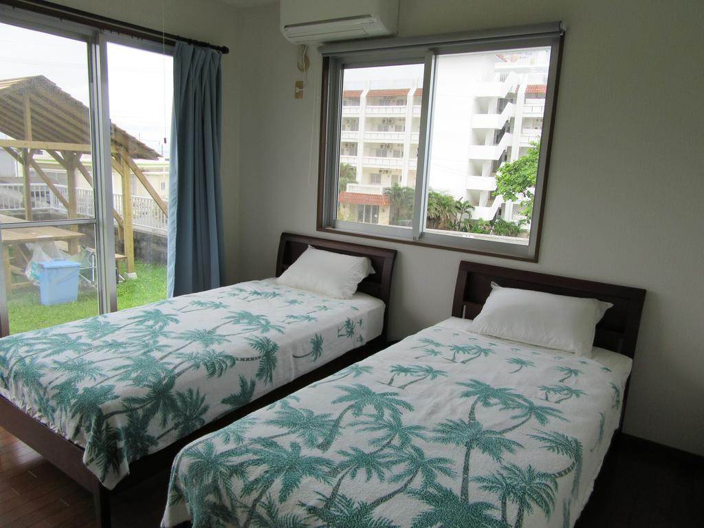 Guest House Diamond Yomitan Ngoại thất bức ảnh